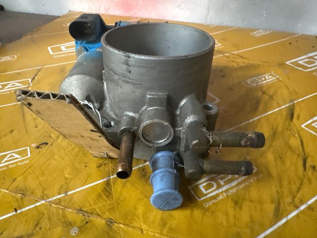 bontott AUDI A4 B6 Fojtószelep (Elektromos)