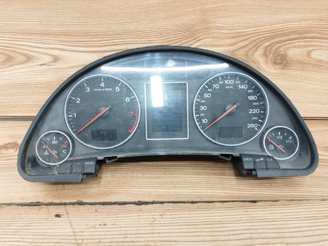 bontott AUDI A4 B6 Kilométeróra