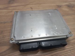bontott AUDI A4 B6 Motorvezérlő