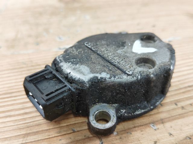 bontott AUDI A4 B6 Vezérműtengely Fordulatszám Jeladó