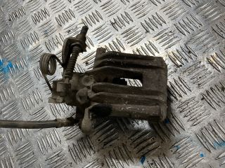 bontott AUDI A4 B6 Bal hátsó Féknyereg Munkahengerrel