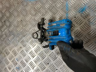 bontott AUDI A4 B6 Bal hátsó Féknyereg Munkahengerrel