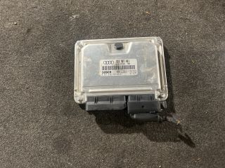 bontott AUDI A4 B6 Motorvezérlő