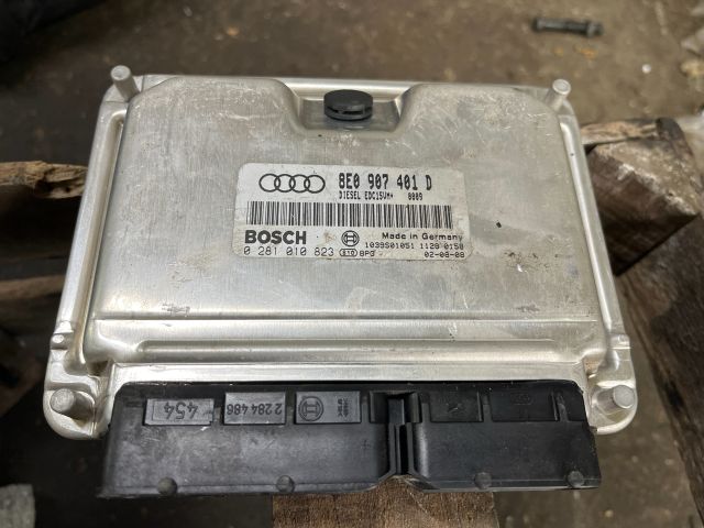 bontott AUDI A4 B6 Motorvezérlő