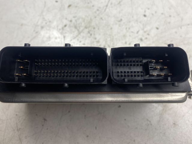 bontott AUDI A4 B6 Motorvezérlő