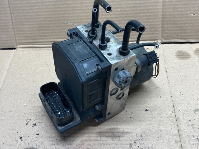 bontott AUDI A4 B6 ABS Kocka