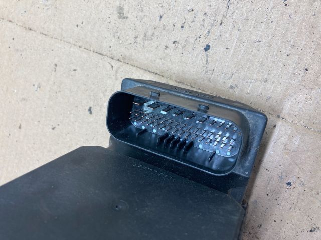 bontott AUDI A4 B6 ABS Kocka