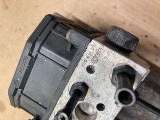 bontott AUDI A4 B6 ABS Kocka