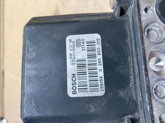 bontott AUDI A4 B6 ABS Kocka