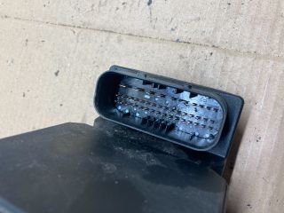 bontott AUDI A4 B6 ABS Kocka