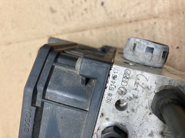 bontott AUDI A4 B6 ABS Kocka