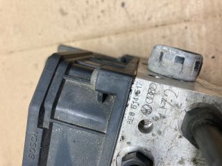 bontott AUDI A4 B6 ABS Kocka