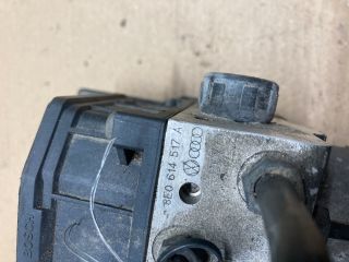 bontott AUDI A4 B6 ABS Kocka