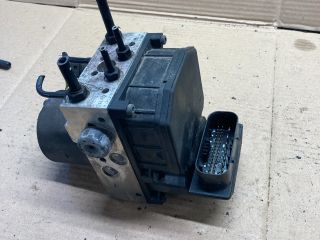 bontott AUDI A4 B6 ABS Kocka