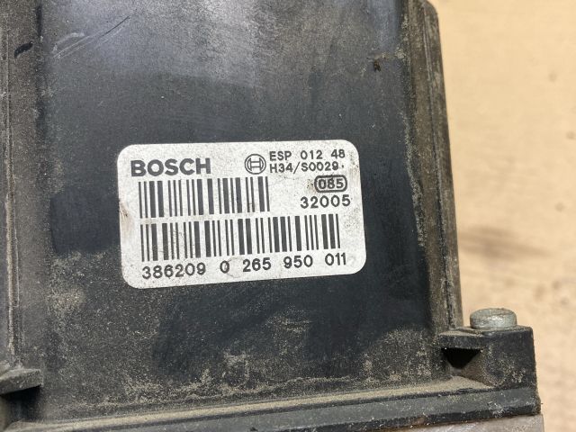 bontott AUDI A4 B6 ABS Kocka