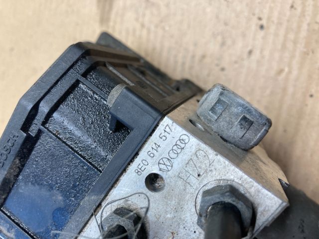 bontott AUDI A4 B6 ABS Kocka