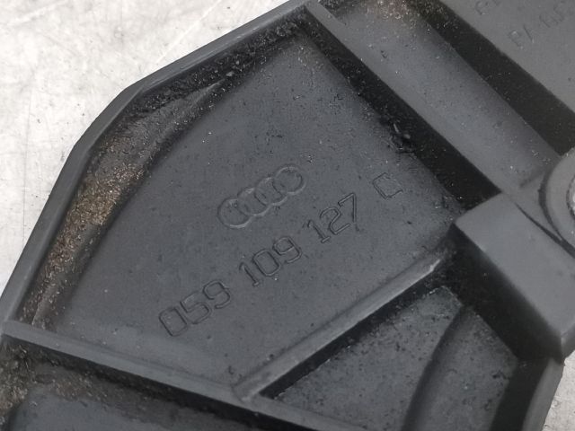 bontott AUDI A4 B6 Alsó Vezérlés Burkolat