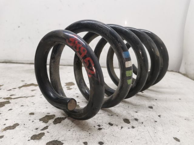 bontott AUDI A4 B6 Bal első Rugó