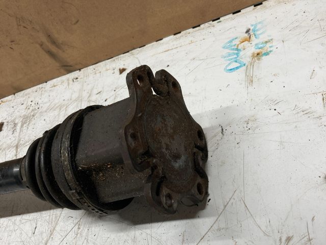 bontott AUDI A4 B6 Bal Féltengely