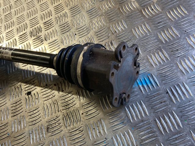 bontott AUDI A4 B6 Bal Féltengely