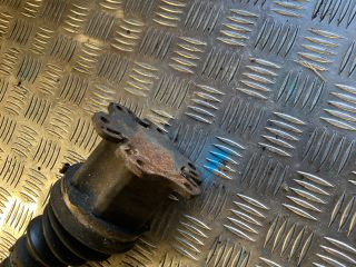 bontott AUDI A4 B6 Bal Féltengely