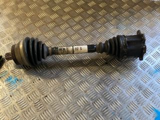 bontott AUDI A4 B6 Bal Féltengely