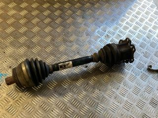 bontott AUDI A4 B6 Bal Féltengely