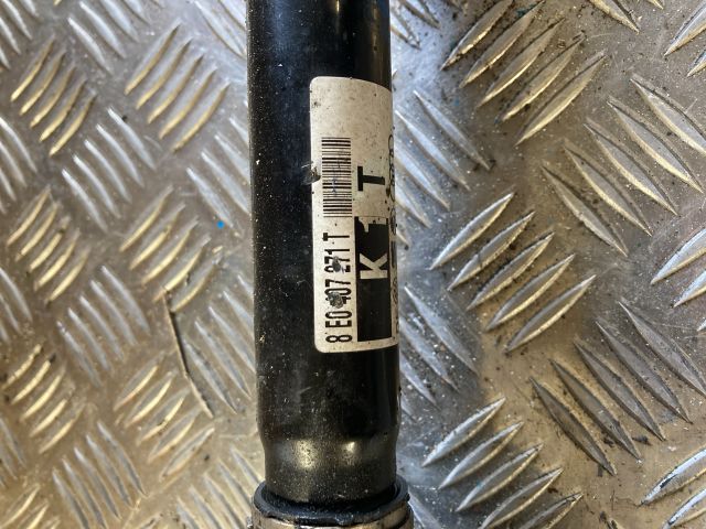 bontott AUDI A4 B6 Bal Féltengely