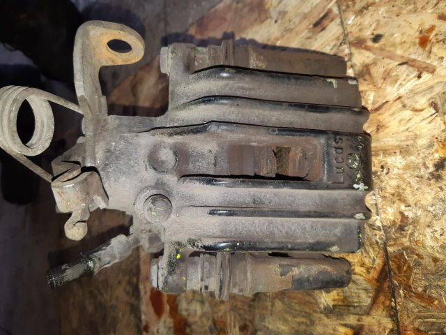 bontott AUDI A4 B6 Bal hátsó Féknyereg Munkahengerrel