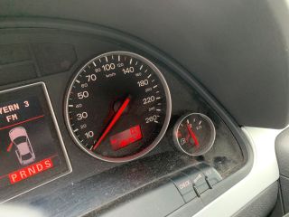 bontott AUDI A4 B6 Bal hátsó Rugó