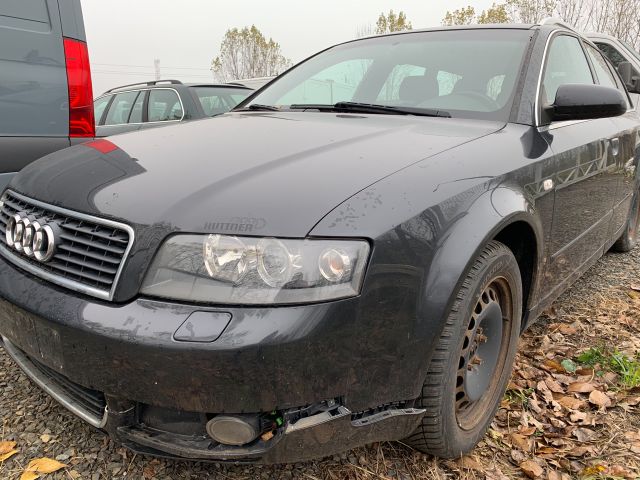 bontott AUDI A4 B6 Bal hátsó Rugó