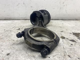 bontott AUDI A4 B6 Dugattyú és Hajtókar