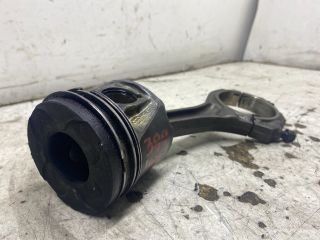 bontott AUDI A4 B6 Dugattyú és Hajtókar