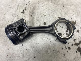 bontott AUDI A4 B6 Dugattyú és Hajtókar