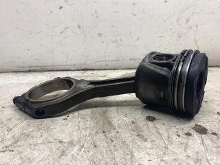 bontott AUDI A4 B6 Dugattyú és Hajtókar