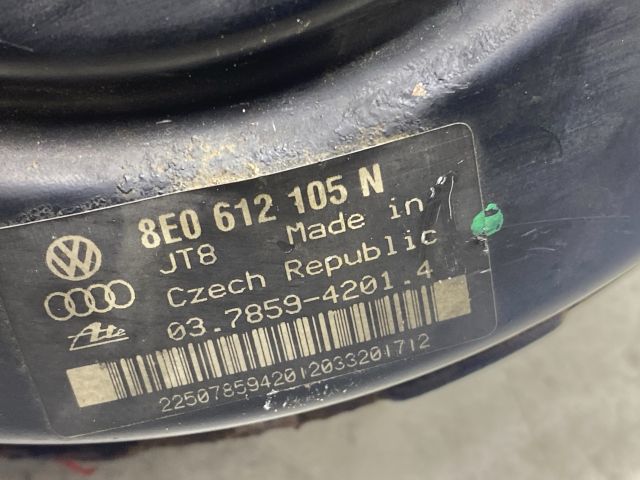 bontott AUDI A4 B6 Fékrásegítő