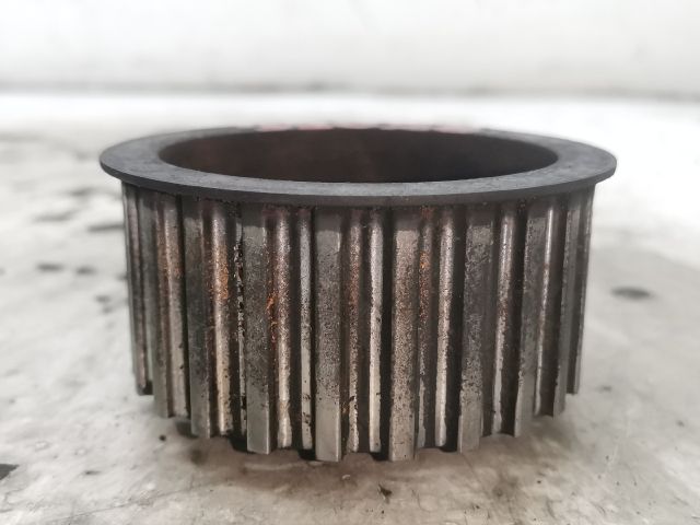 bontott AUDI A4 B6 Főtengely Bordáskerék / Lánckerék