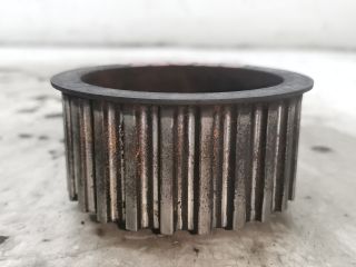 bontott AUDI A4 B6 Főtengely Bordáskerék / Lánckerék