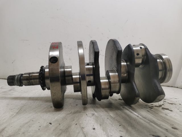 bontott AUDI A4 B6 Főtengely (Magában)