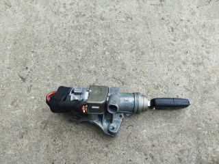 bontott AUDI A4 B6 Gyújtáskapcsoló Házzal