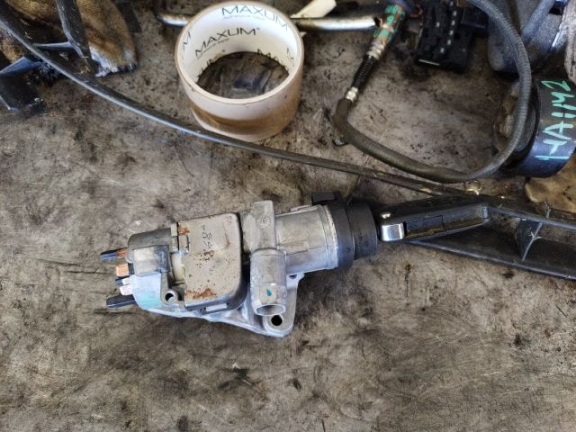 bontott AUDI A4 B6 Gyújtáskapcsoló Házzal