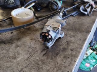 bontott AUDI A4 B6 Gyújtáskapcsoló Házzal