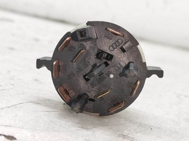 bontott AUDI A4 B6 Gyújtáskapcsoló