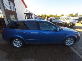 bontott AUDI A4 B6 Homlokfal (Üres lemez)