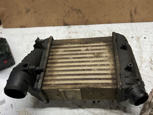 bontott AUDI A4 B6 Intercooler