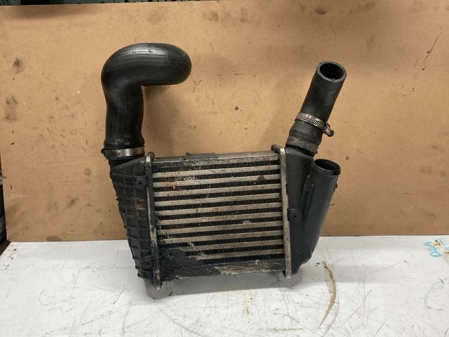 bontott AUDI A4 B6 Intercooler