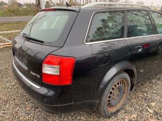 bontott AUDI A4 B6 Jobb első Gólyaláb (Lengécsillapító, Rugó)