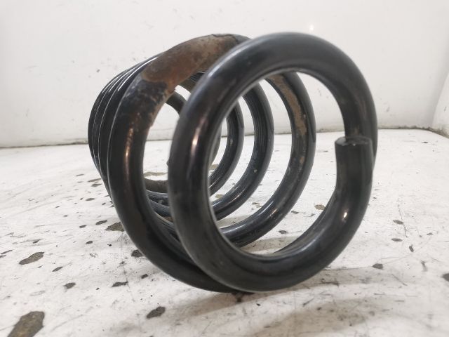 bontott AUDI A4 B6 Jobb első Rugó