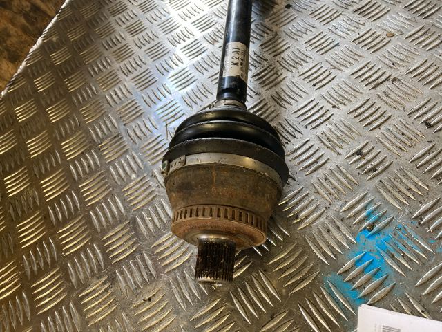 bontott AUDI A4 B6 Jobb Féltengely