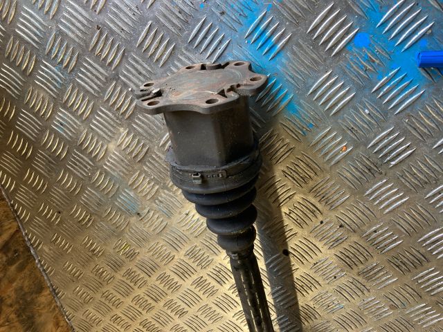 bontott AUDI A4 B6 Jobb Féltengely